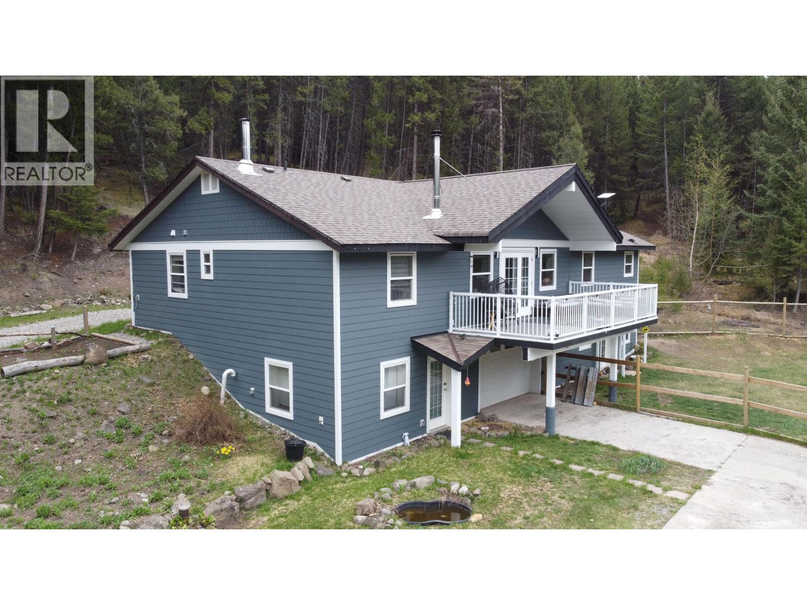 6508 Horse Lake Road, Lone Butte, British Columbia  V0K 1X3 - Photo 2 - R3095083