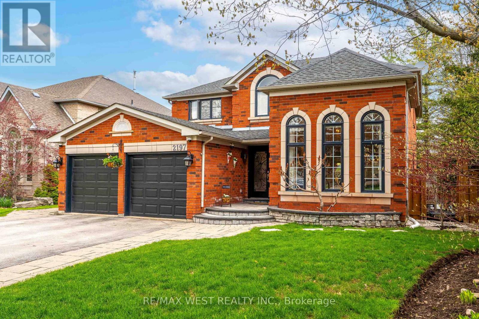 2197 SHAFTESBURY COURT, Oakville, Ontario
