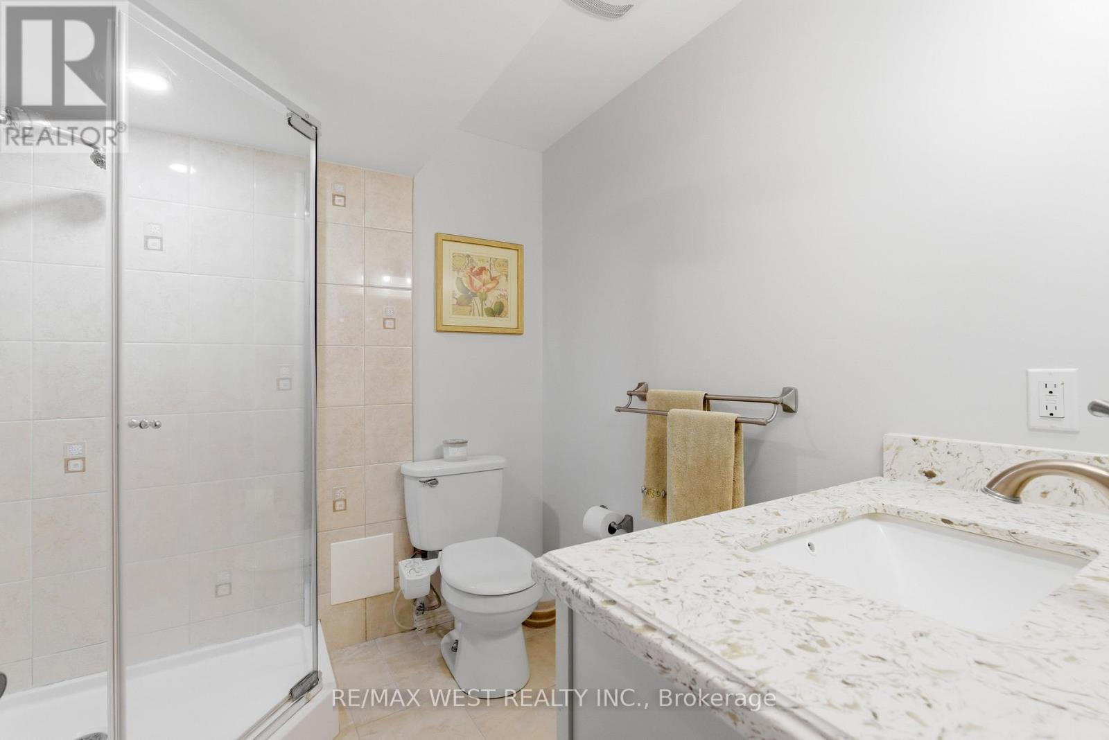 2197 Shaftesbury Court, Oakville, Ontario  L6H 6C6 - Photo 35 - W13105736