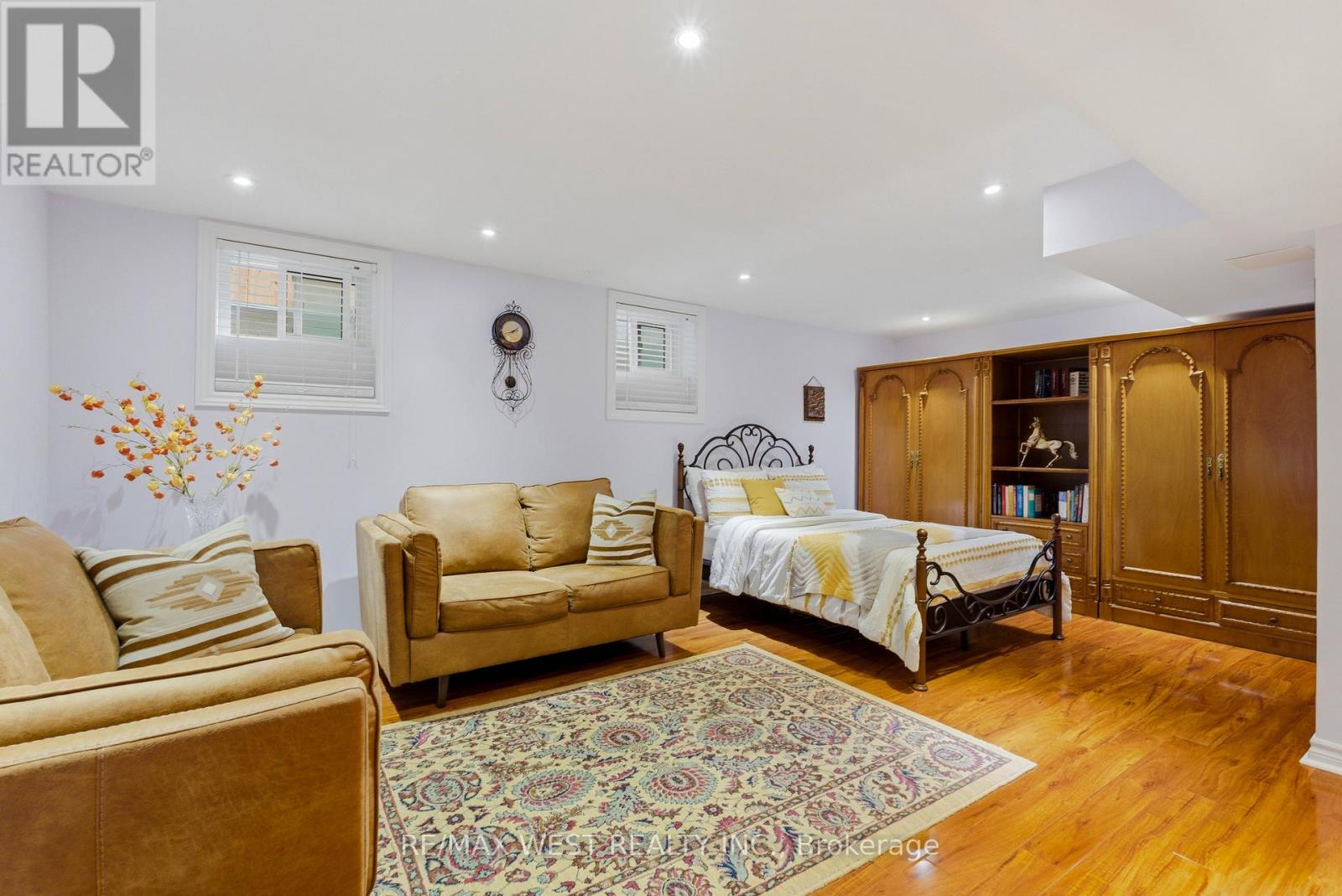 2197 Shaftesbury Court, Oakville, Ontario  L6H 6C6 - Photo 36 - W13105736