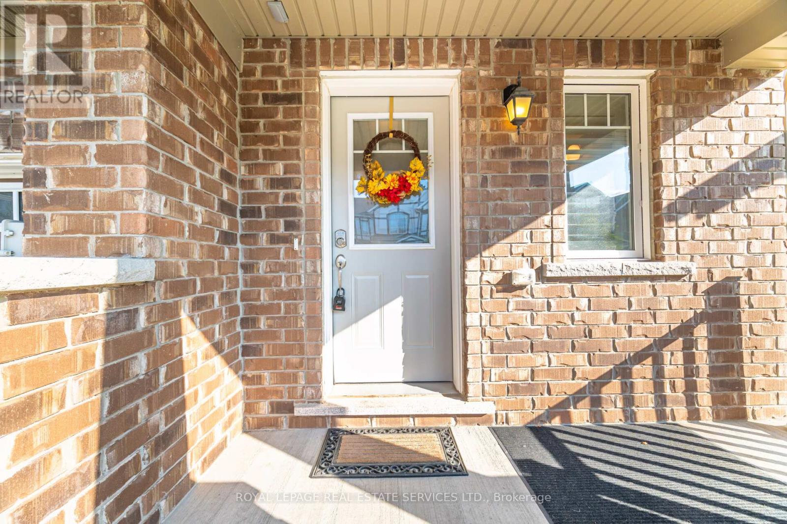 290 Beasley Terrace Terrace, Milton, Ontario  L9E 1C5 - Photo 3 - W13105754