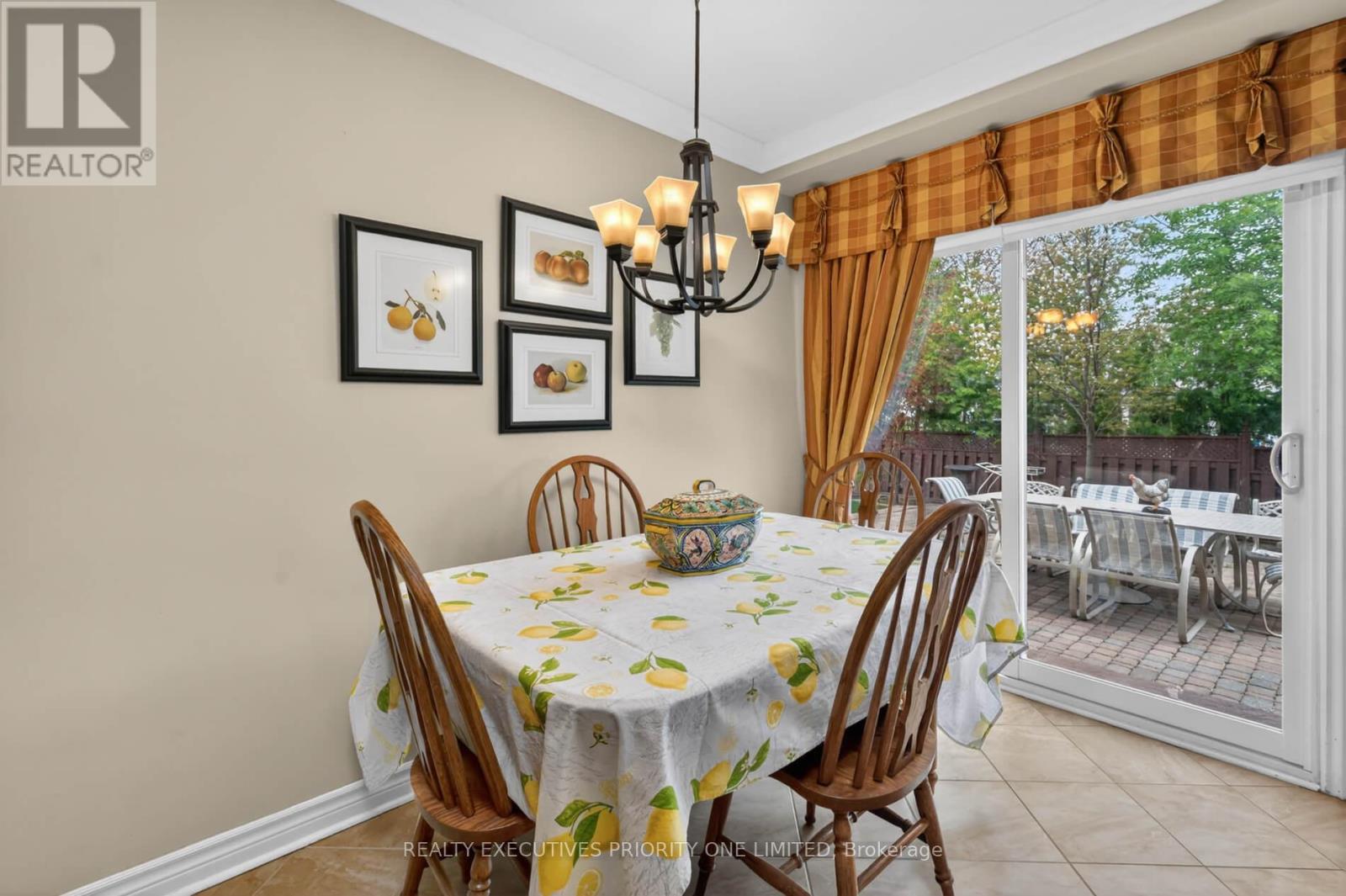 1149 Spragg Court, Mississauga, Ontario  L5C 2Z9 - Photo 20 - W13105758