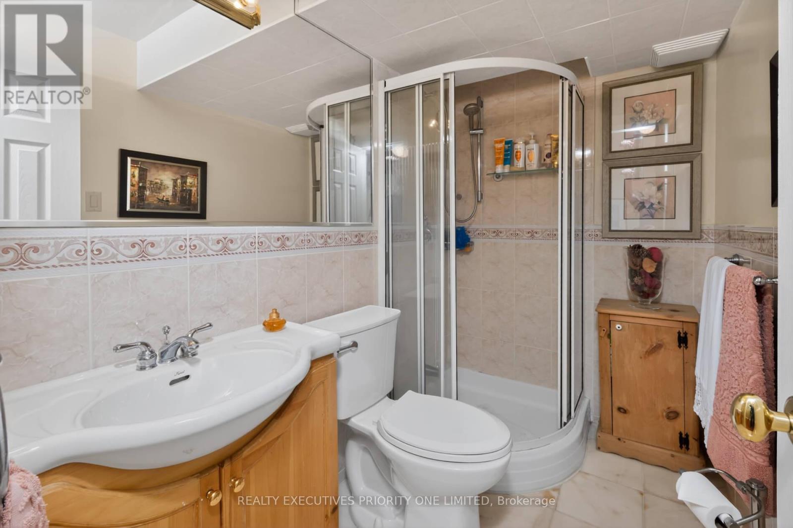 1149 Spragg Court, Mississauga, Ontario  L5C 2Z9 - Photo 38 - W13105758
