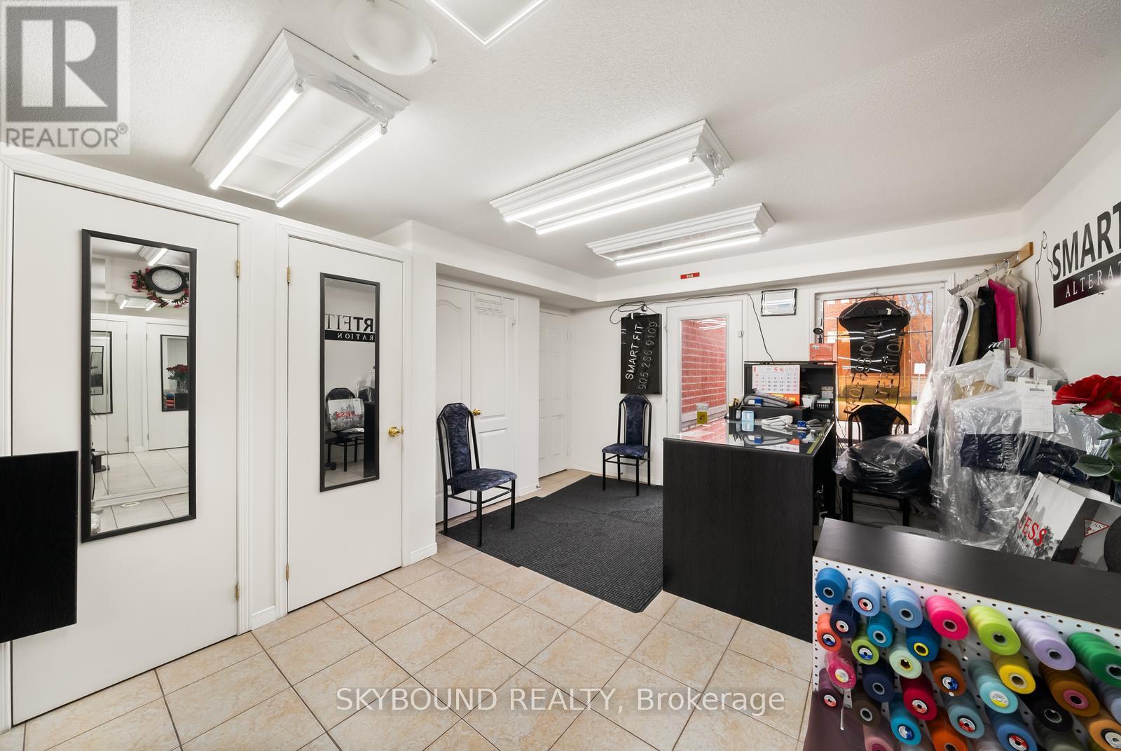 3375 Thomas Street, Mississauga, Ontario  L5M 0P7 - Photo 4 - W13105762