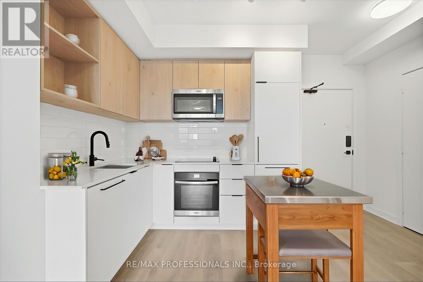 1001 - 1185 Dupont Street, Toronto, Ontario  M6H 0G5 - Photo 3 - W13105764