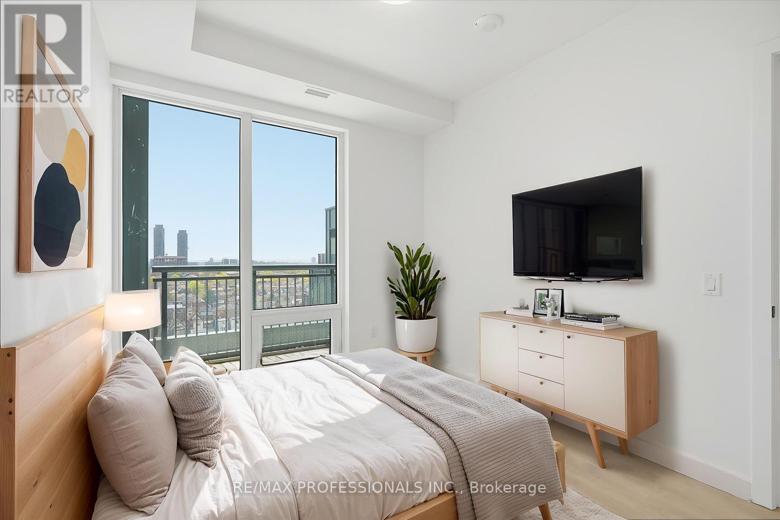 1001 - 1185 Dupont Street, Toronto, Ontario  M6H 0G5 - Photo 5 - W13105764
