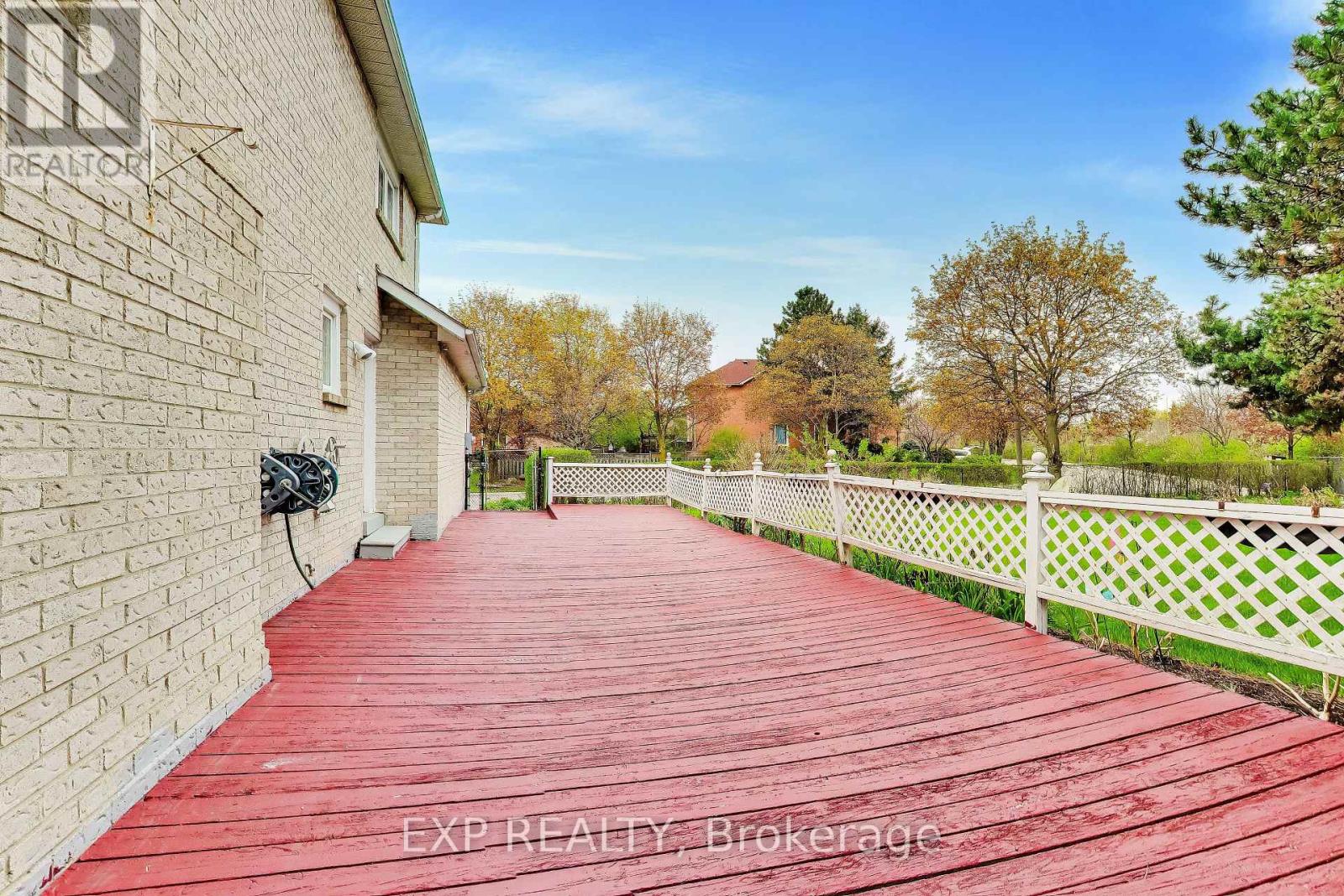 4 Leatherhead Court, Brampton, Ontario  L6S 4R9 - Photo 19 - W13105808
