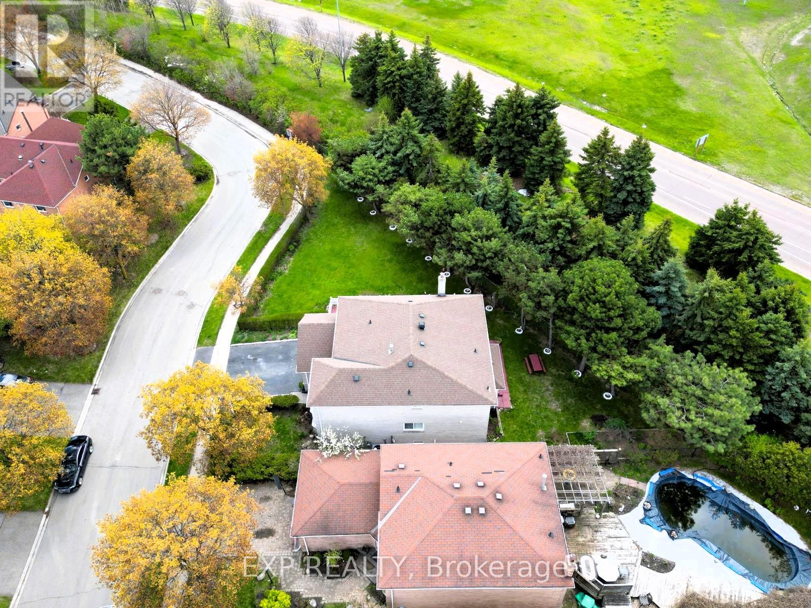 4 Leatherhead Court, Brampton, Ontario  L6S 4R9 - Photo 29 - W13105808