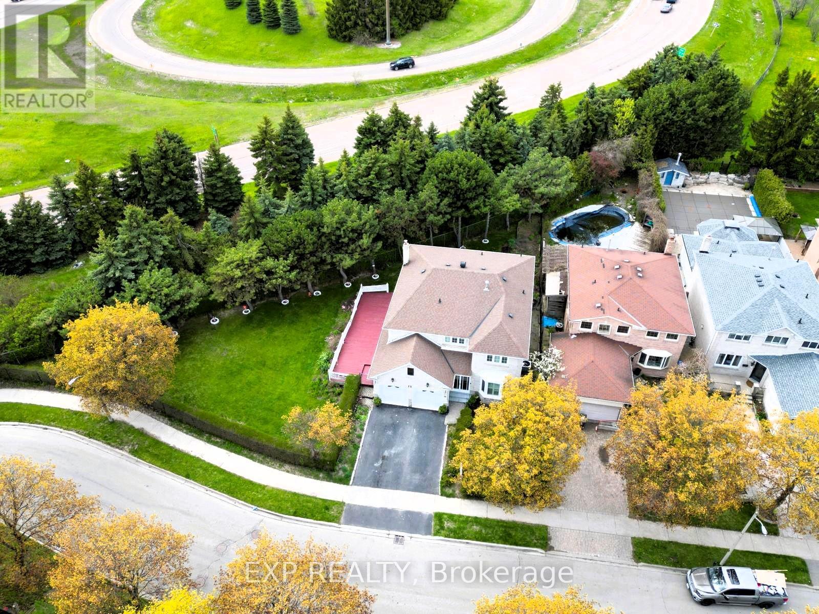 4 Leatherhead Court, Brampton, Ontario  L6S 4R9 - Photo 32 - W13105808
