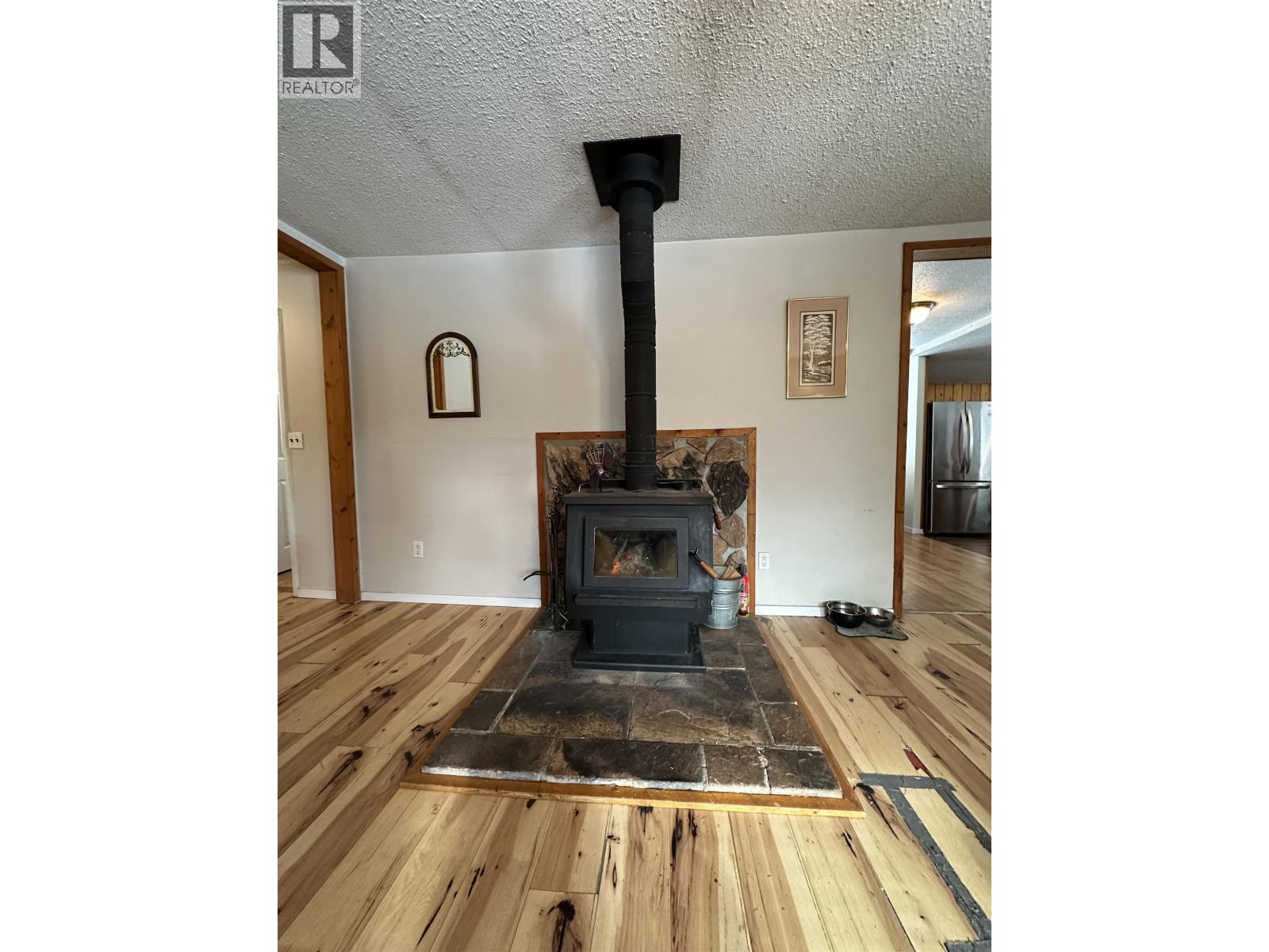 6725 Fawn Creek Road, Lone Butte, British Columbia  V0K 1X3 - Photo 16 - R3091454
