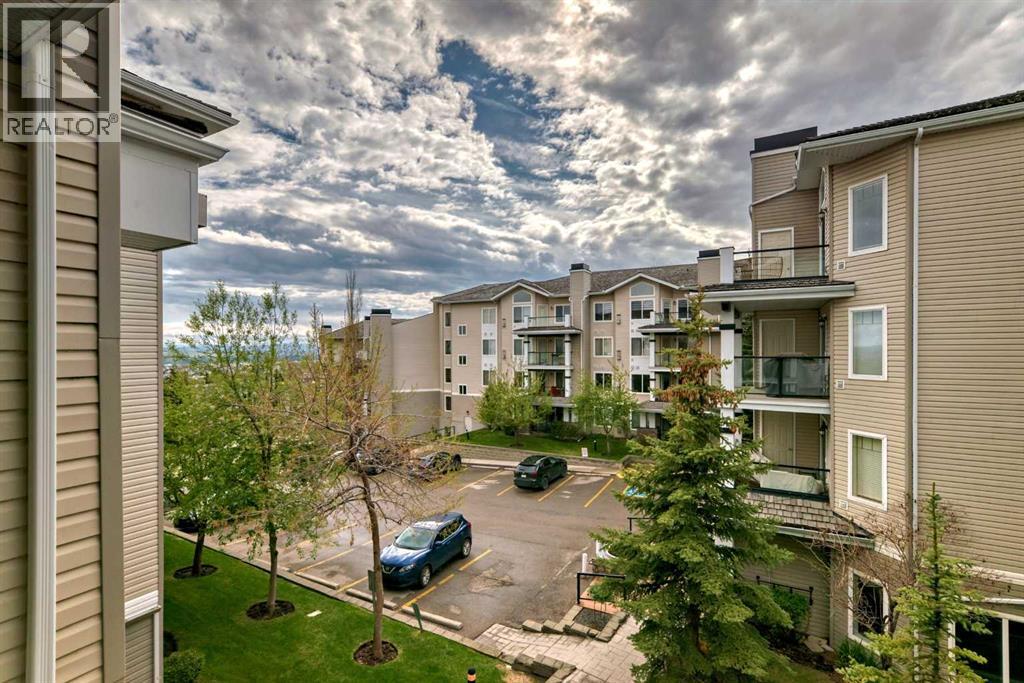 303, 369 Rocky Vista Park NW, Calgary, Alberta  T3G 5K7 - Photo 11 - A2280300