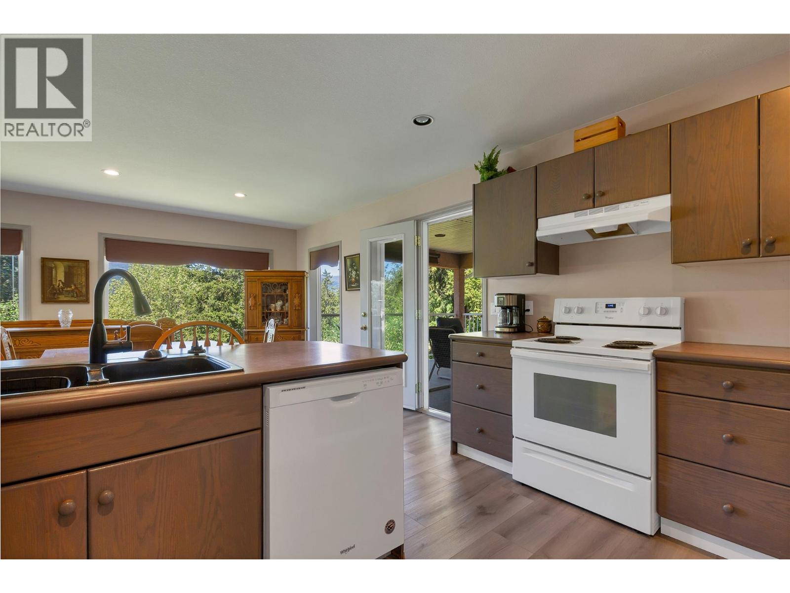 35 Peregrine Way, Vernon, British Columbia  V1H 1E4 - Photo 15 - 10386662