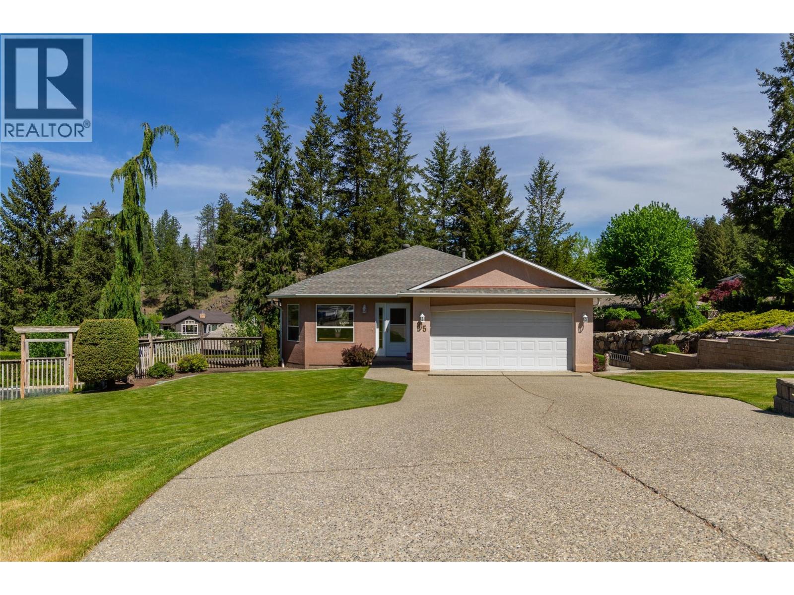 35 Peregrine Way, Vernon, British Columbia  V1H 1E4 - Photo 4 - 10386662