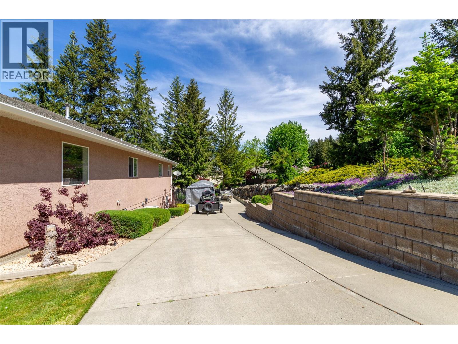 35 Peregrine Way, Vernon, British Columbia  V1H 1E4 - Photo 60 - 10386662