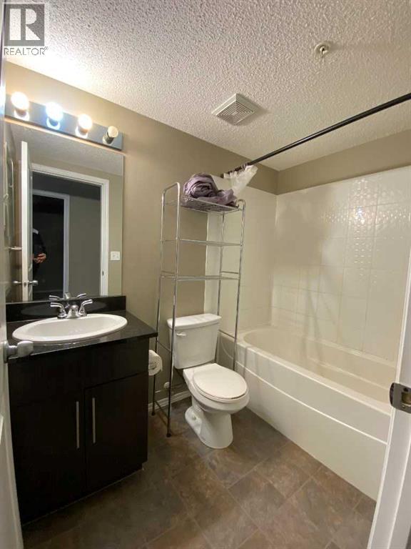 8104, 403 Mackenzie Way SW, Airdrie, Alberta  T4B 3V7 - Photo 13 - A2309384