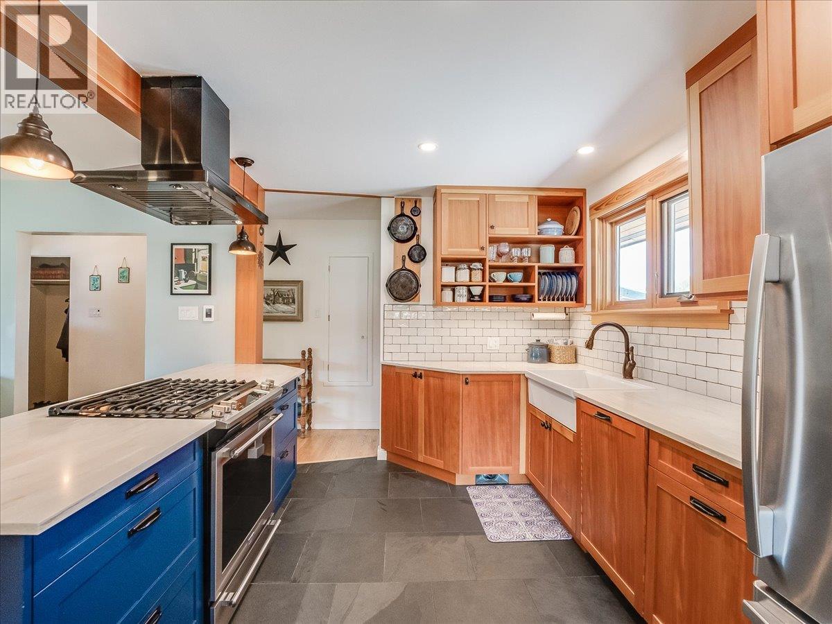802 Ninth Street, Nelson, British Columbia  V1L 3B9 - Photo 19 - 10386598