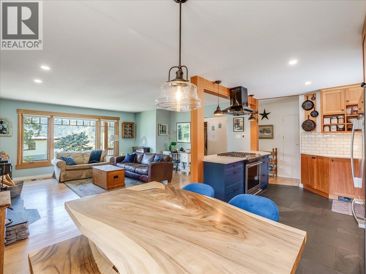 802 Ninth Street, Nelson, British Columbia  V1L 3B9 - Photo 29 - 10386598