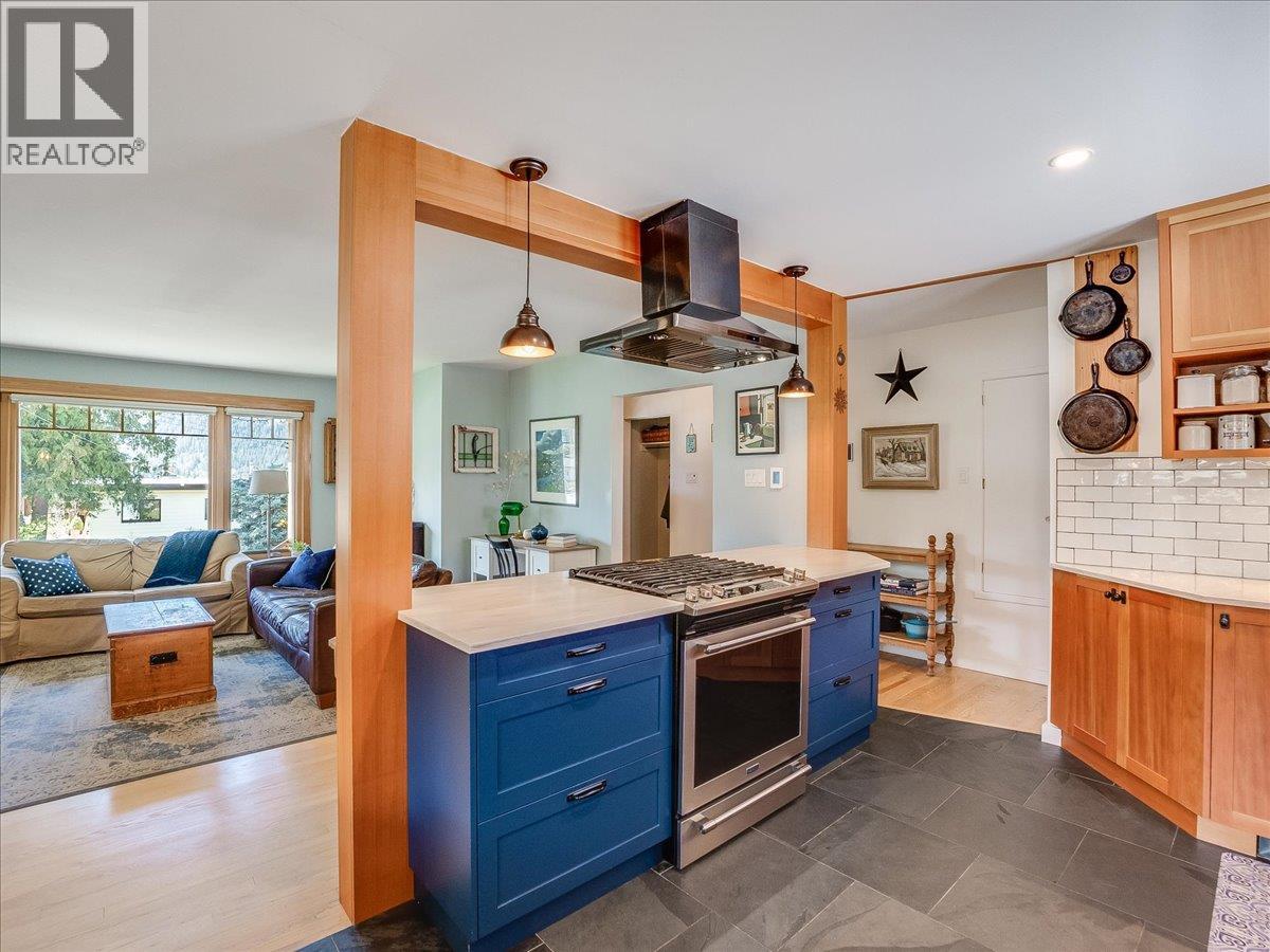 802 Ninth Street, Nelson, British Columbia  V1L 3B9 - Photo 31 - 10386598