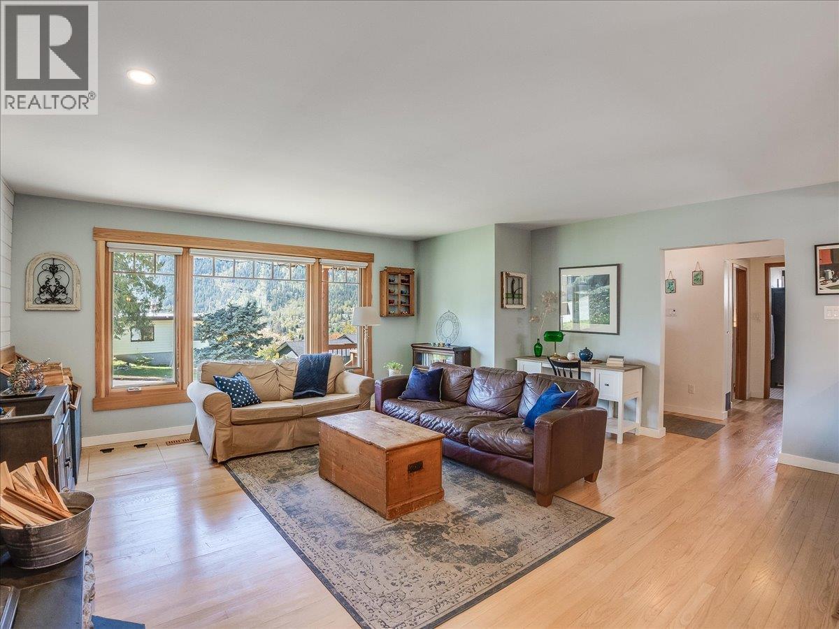 802 Ninth Street, Nelson, British Columbia  V1L 3B9 - Photo 36 - 10386598