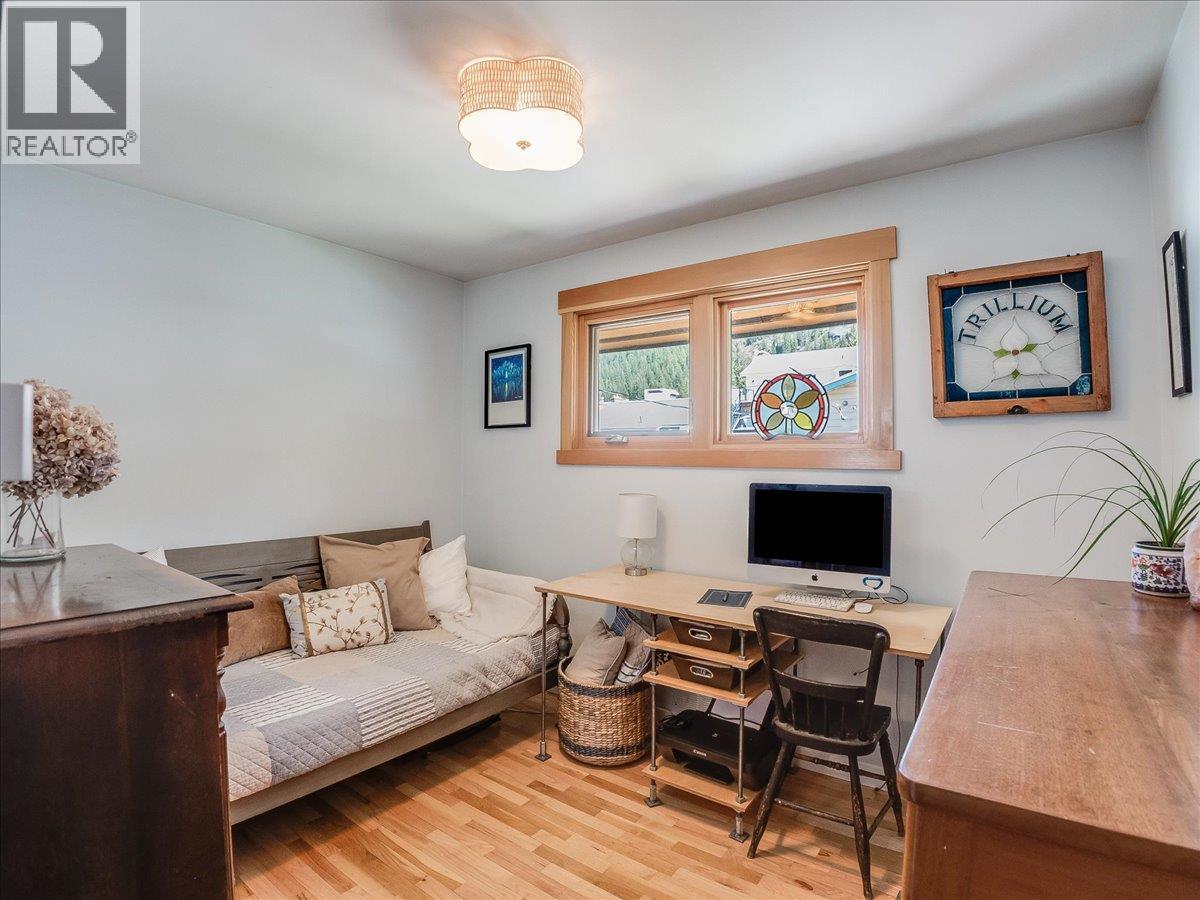 802 Ninth Street, Nelson, British Columbia  V1L 3B9 - Photo 38 - 10386598
