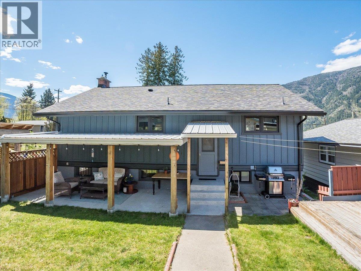 802 Ninth Street, Nelson, British Columbia  V1L 3B9 - Photo 58 - 10386598