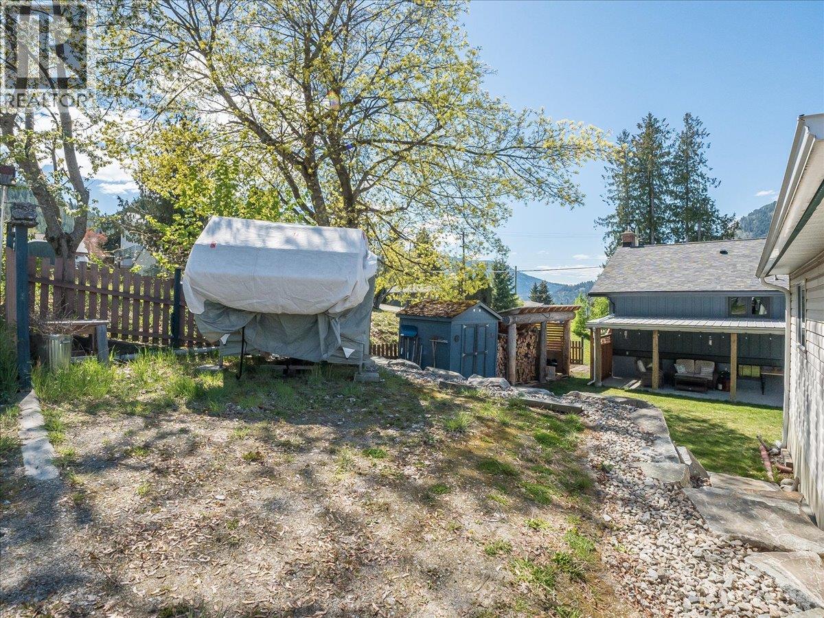 802 Ninth Street, Nelson, British Columbia  V1L 3B9 - Photo 74 - 10386598