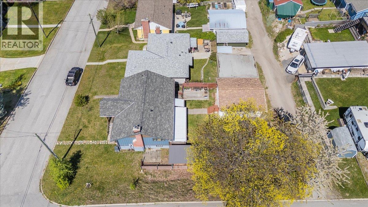 802 Ninth Street, Nelson, British Columbia  V1L 3B9 - Photo 80 - 10386598