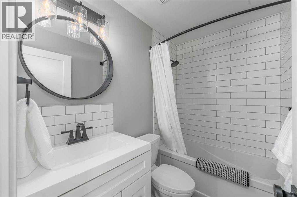 8 Sheep River Hill, Okotoks, Alberta  T1S 1X2 - Photo 35 - A2309308