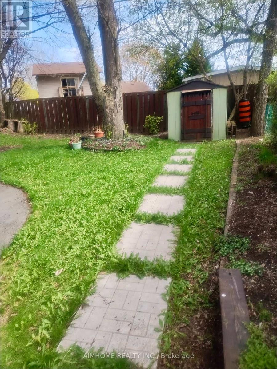 913 Brimorton Drive, Toronto, Ontario  M1G 2T8 - Photo 10 - E12768410