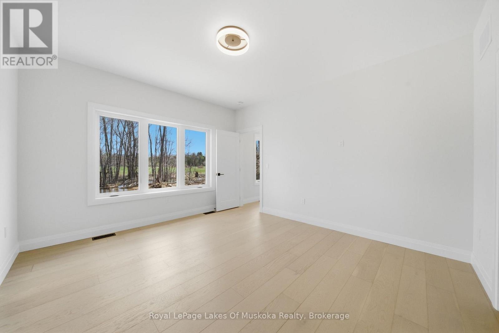 21 Henry Ball Court, Oro-Medonte, Ontario  L0K 2G1 - Photo 23 - S13105886