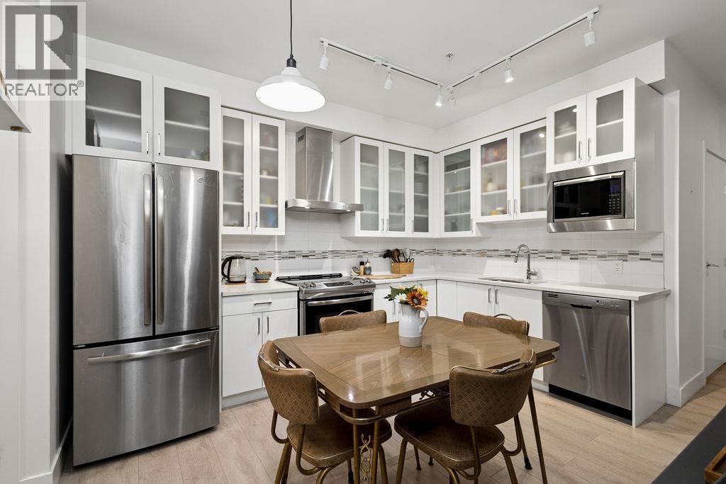 4860 Slocan Street, Vancouver, British Columbia  V5R 2A3 - Photo 3 - R3121555