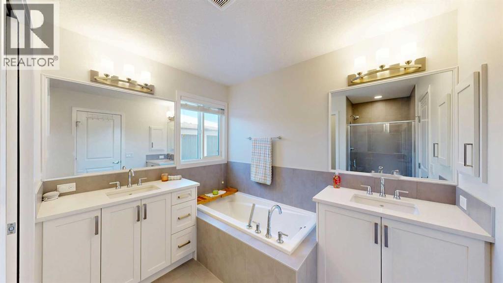 27 Mist Mountain Rise, Okotoks, Alberta  T1S 5P6 - Photo 16 - A2290063