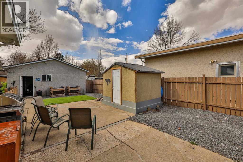 1702 26 Street S, Lethbridge, Alberta  T1K 2N6 - Photo 35 - A2308279