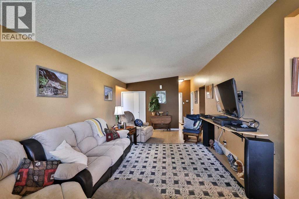 1702 26 Street S, Lethbridge, Alberta  T1K 2N6 - Photo 10 - A2308279