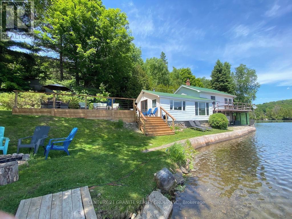 25 BRETHOUR ROAD, Hastings Highlands, Ontario