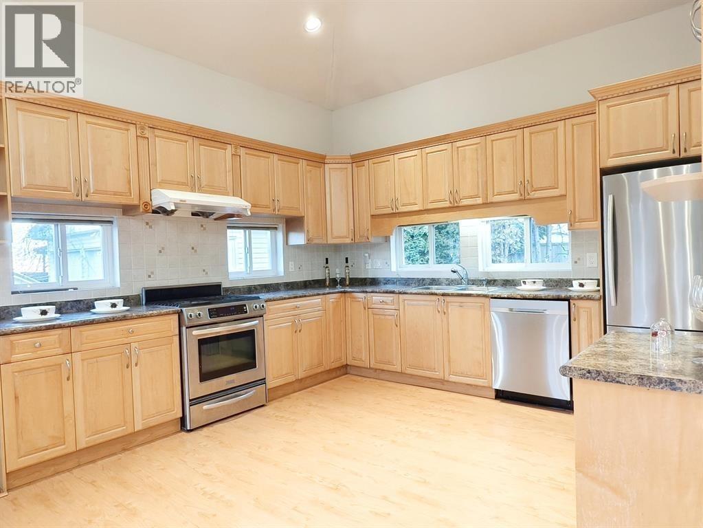 7668 Wheater Court, Burnaby, British Columbia  V5E 4P3 - Photo 6 - R3121553