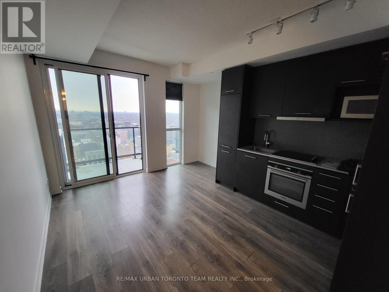 3303 - 87 Peter Street, Toronto, Ontario  M5V 0P1 - Photo 3 - C13105892