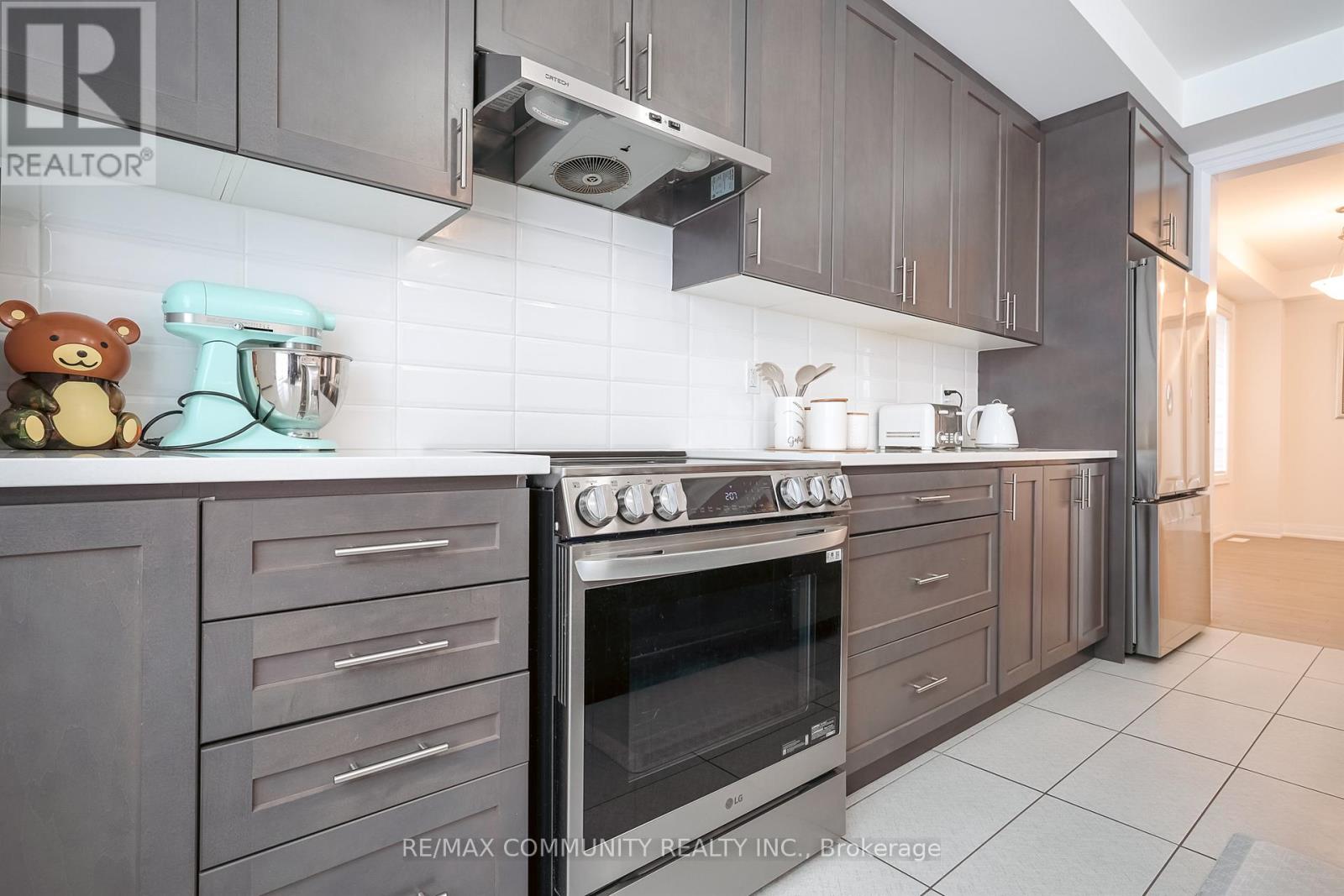 55 Hoad Street, Clarington, Ontario  L1B 0W1 - Photo 18 - E13017332