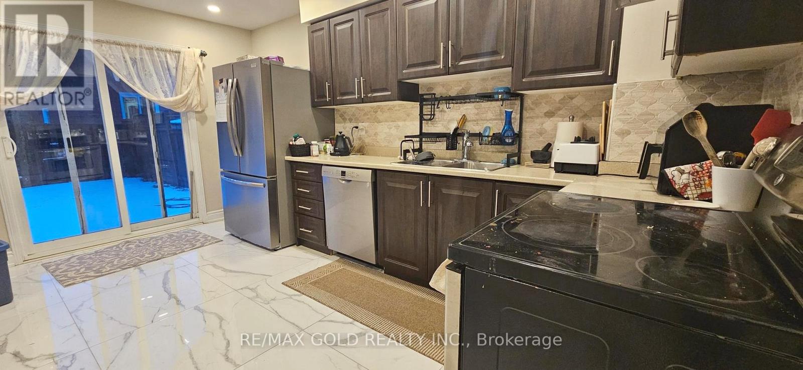 Upper - 15 Valonia Drive, Brampton, Ontario  L6V 4J2 - Photo 2 - W13103578