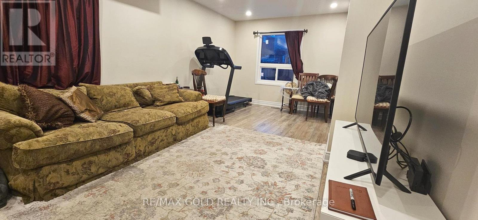 Upper - 15 Valonia Drive, Brampton, Ontario  L6V 4J2 - Photo 4 - W13103578
