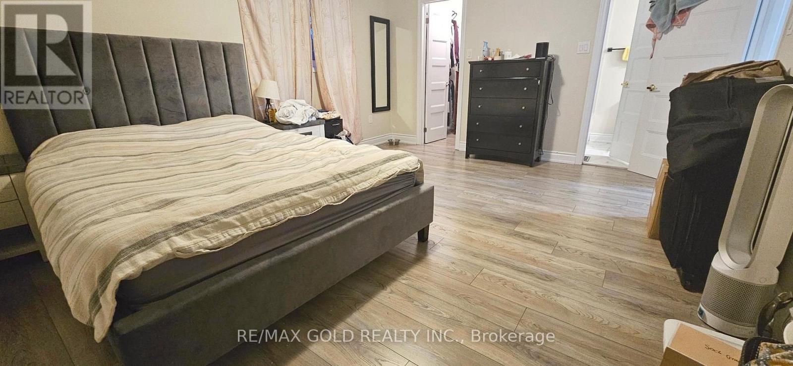 Upper - 15 Valonia Drive, Brampton, Ontario  L6V 4J2 - Photo 9 - W13103578