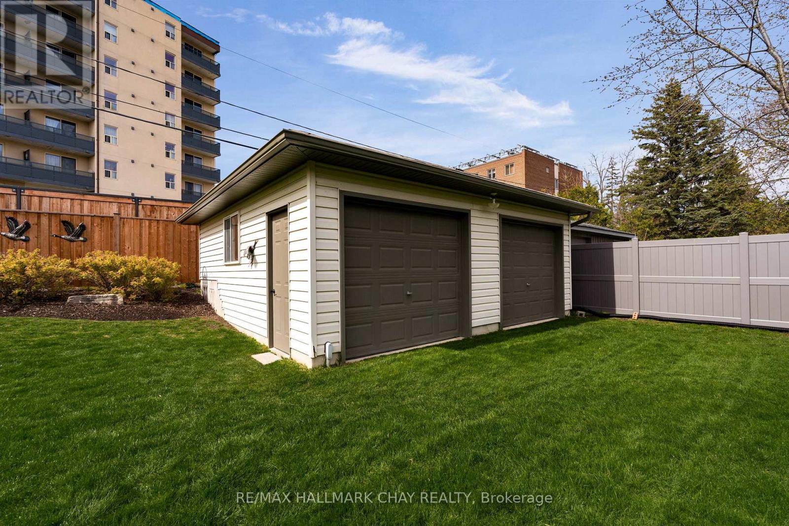 68 Kempenfelt Drive, Barrie (North Shore), Ontario  L4M 1C1 - Photo 34 - S13105876