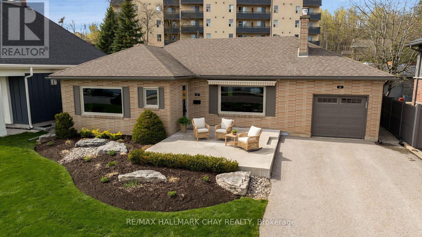 68 Kempenfelt Drive, Barrie (North Shore), Ontario  L4M 1C1 - Photo 37 - S13105876