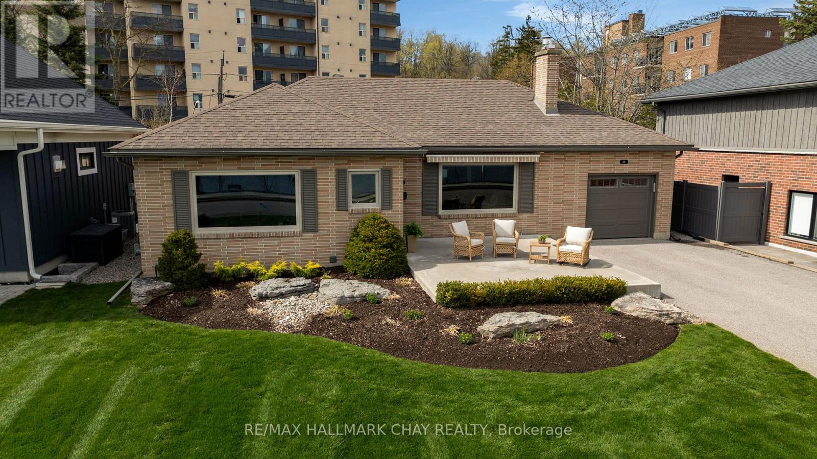 68 Kempenfelt Drive, Barrie (North Shore), Ontario  L4M 1C1 - Photo 38 - S13105876