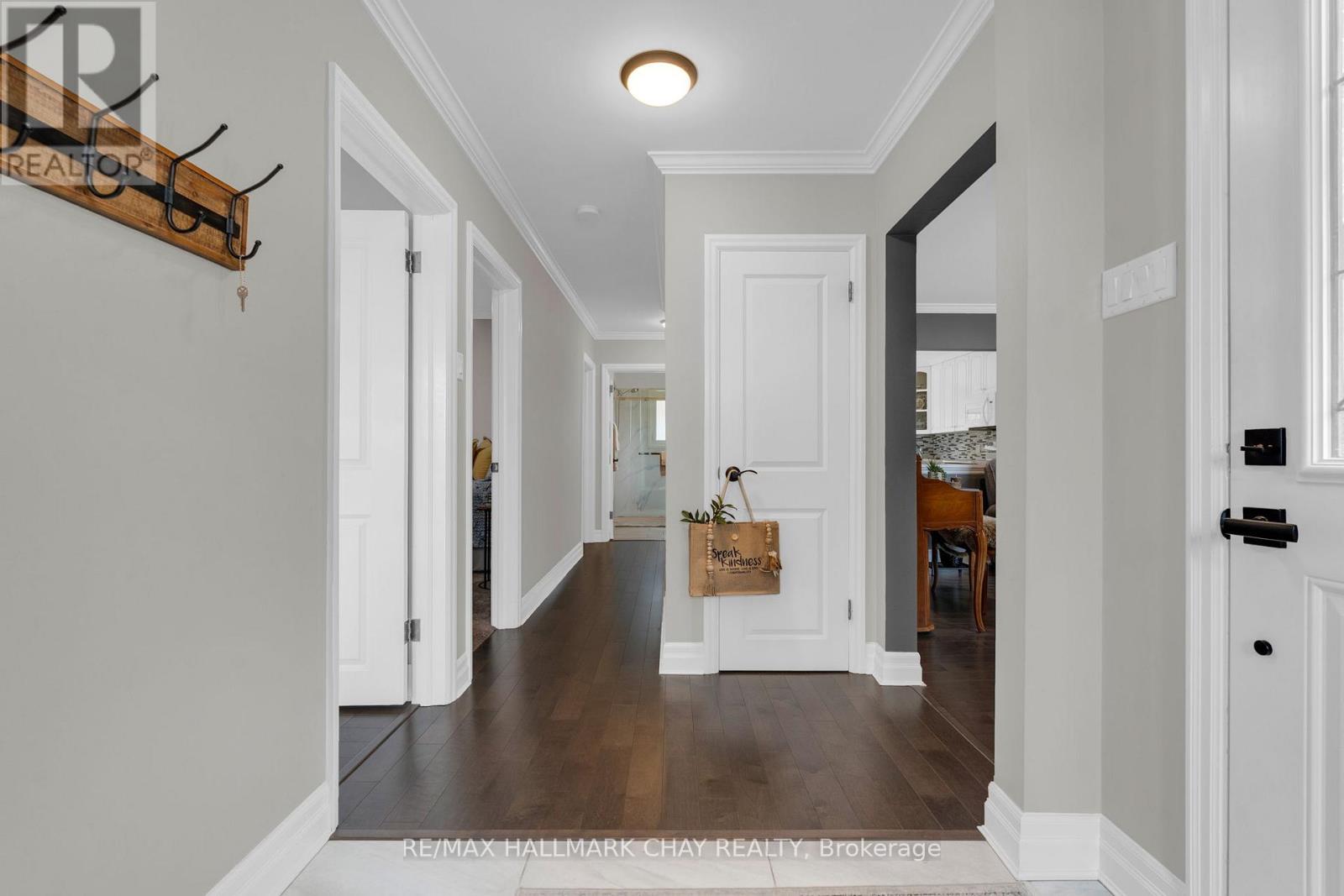 68 Kempenfelt Drive, Barrie (North Shore), Ontario  L4M 1C1 - Photo 6 - S13105876