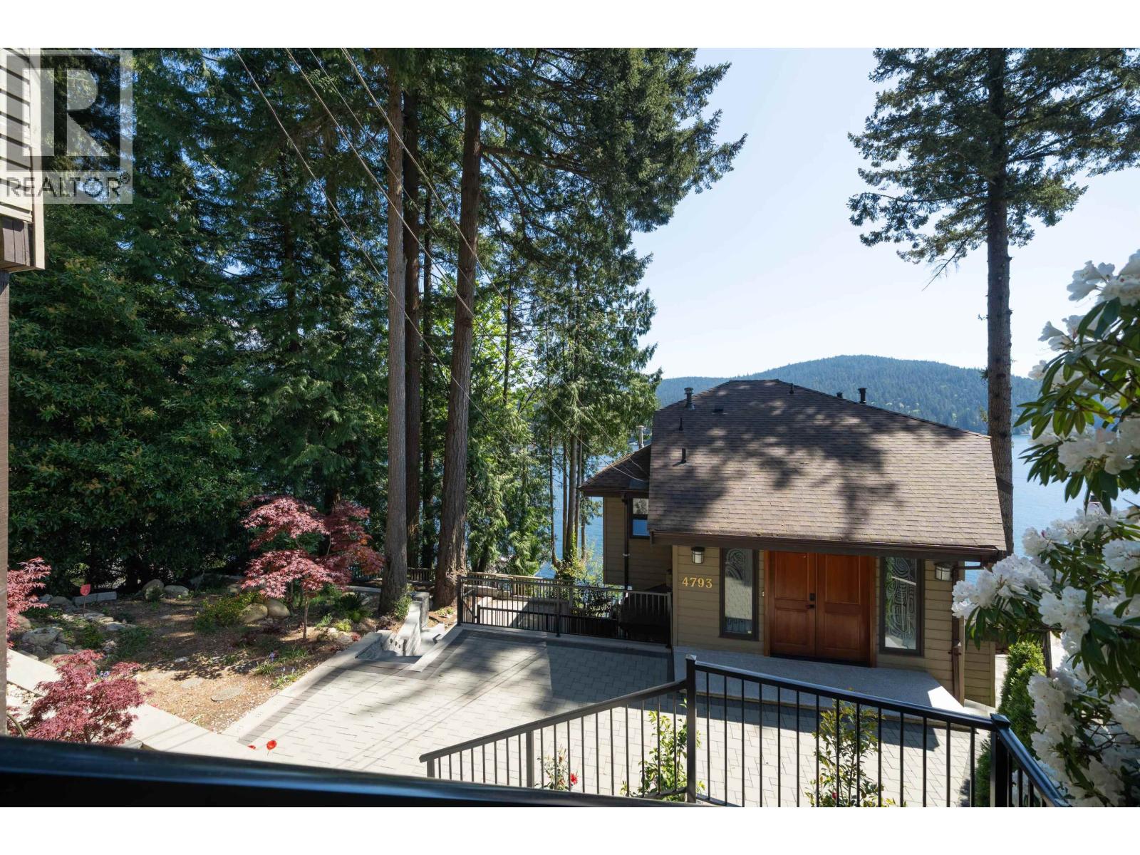 4793 Strathcona Road, North Vancouver, British Columbia  V7G 1G9 - Photo 9 - R3121381