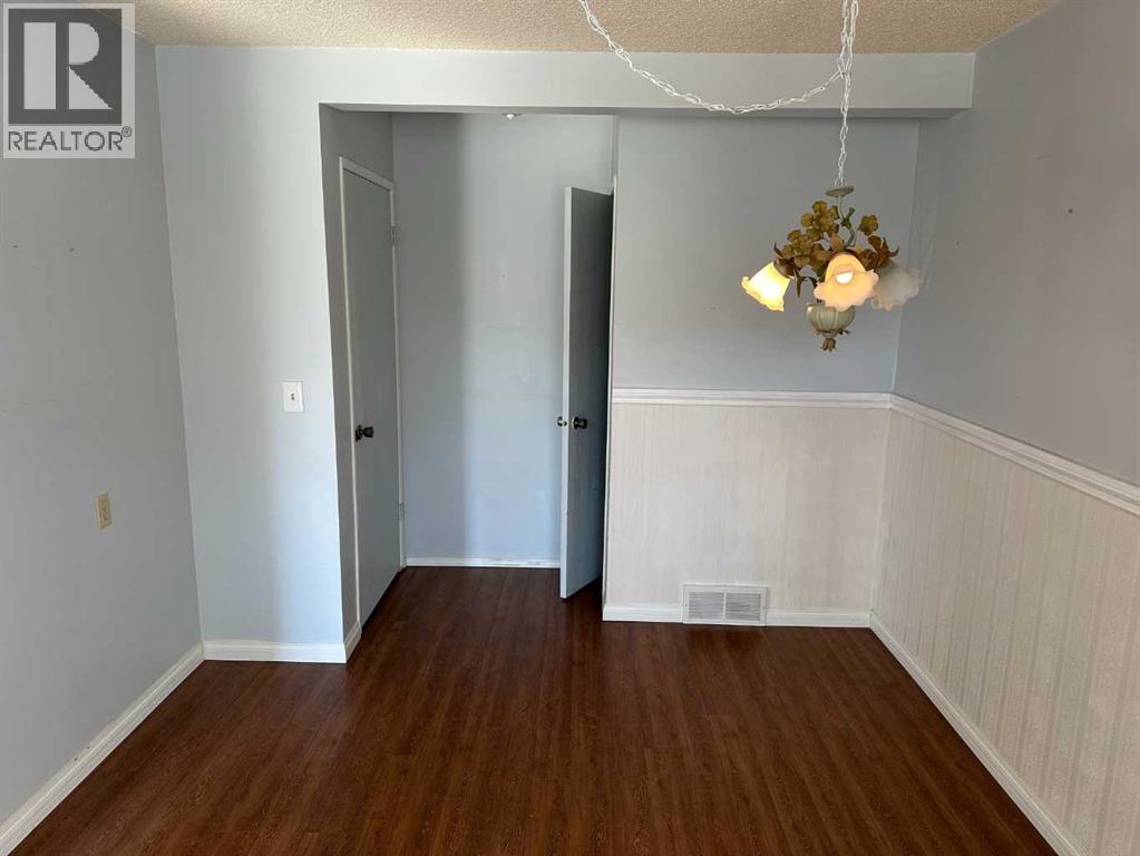 100, 740 Bracewood Drive Sw, Calgary, Alberta  T2W 3N3 - Photo 13 - A2305600
