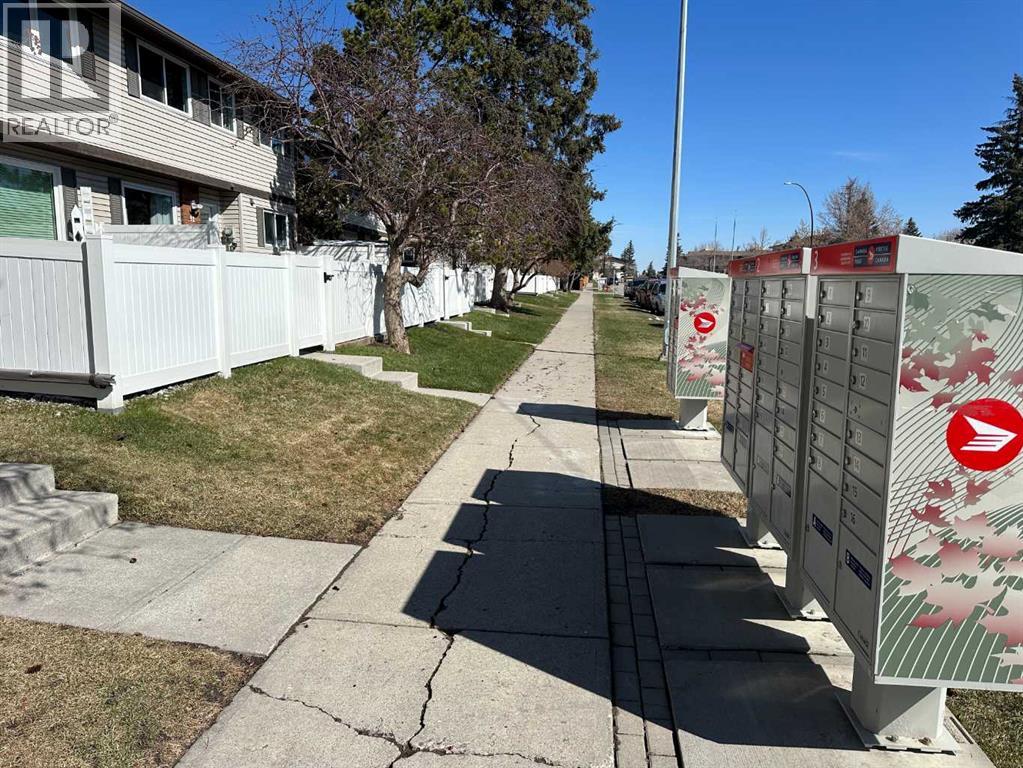 100, 740 Bracewood Drive Sw, Calgary, Alberta  T2W 3N3 - Photo 45 - A2305600