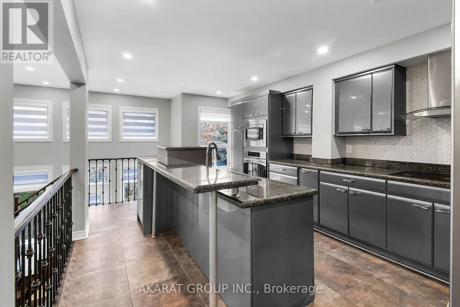 2365 Bankside Drive, Mississauga, Ontario  L5M 6E3 - Photo 12 - W13105878