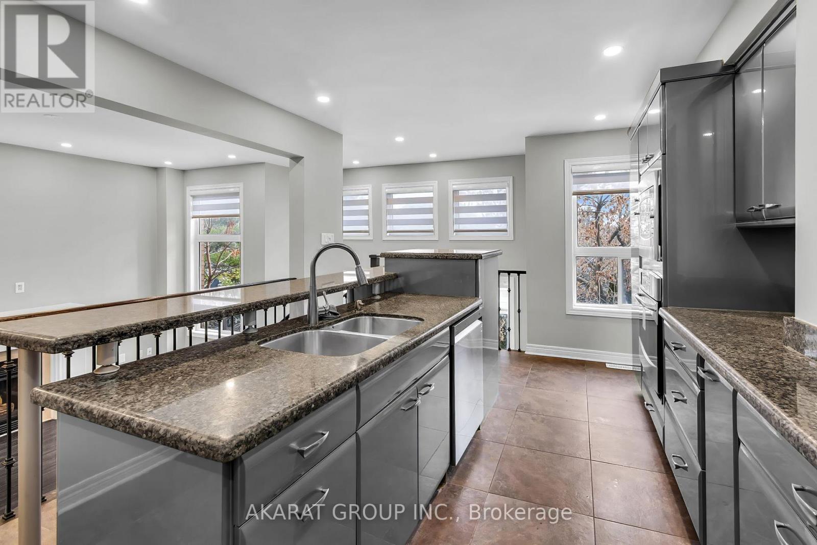 2365 Bankside Drive, Mississauga, Ontario  L5M 6E3 - Photo 13 - W13105878